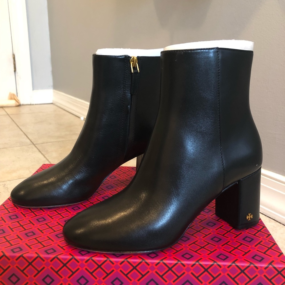 Tory Burch Brooke Black heeled Booties sz 6 NIB